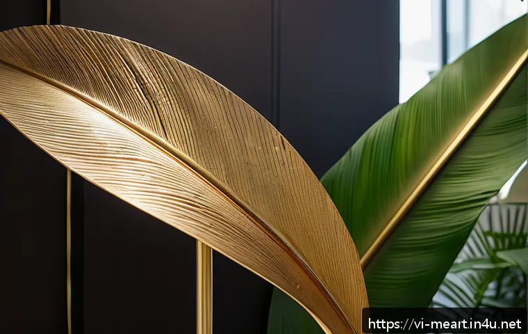 금속공예와 바이오메탈 응용 - A close-up view of an elegant BioMetal sculpture displayed in a modern Vietnamese art gallery, featu...